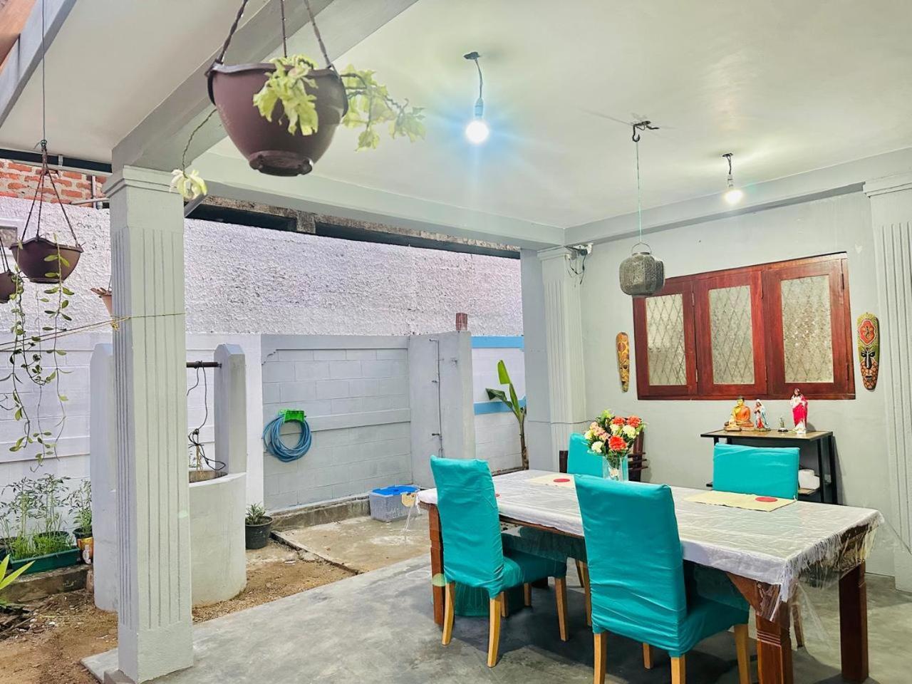 Sea Breeze Guest House ネゴンボ エクステリア 写真