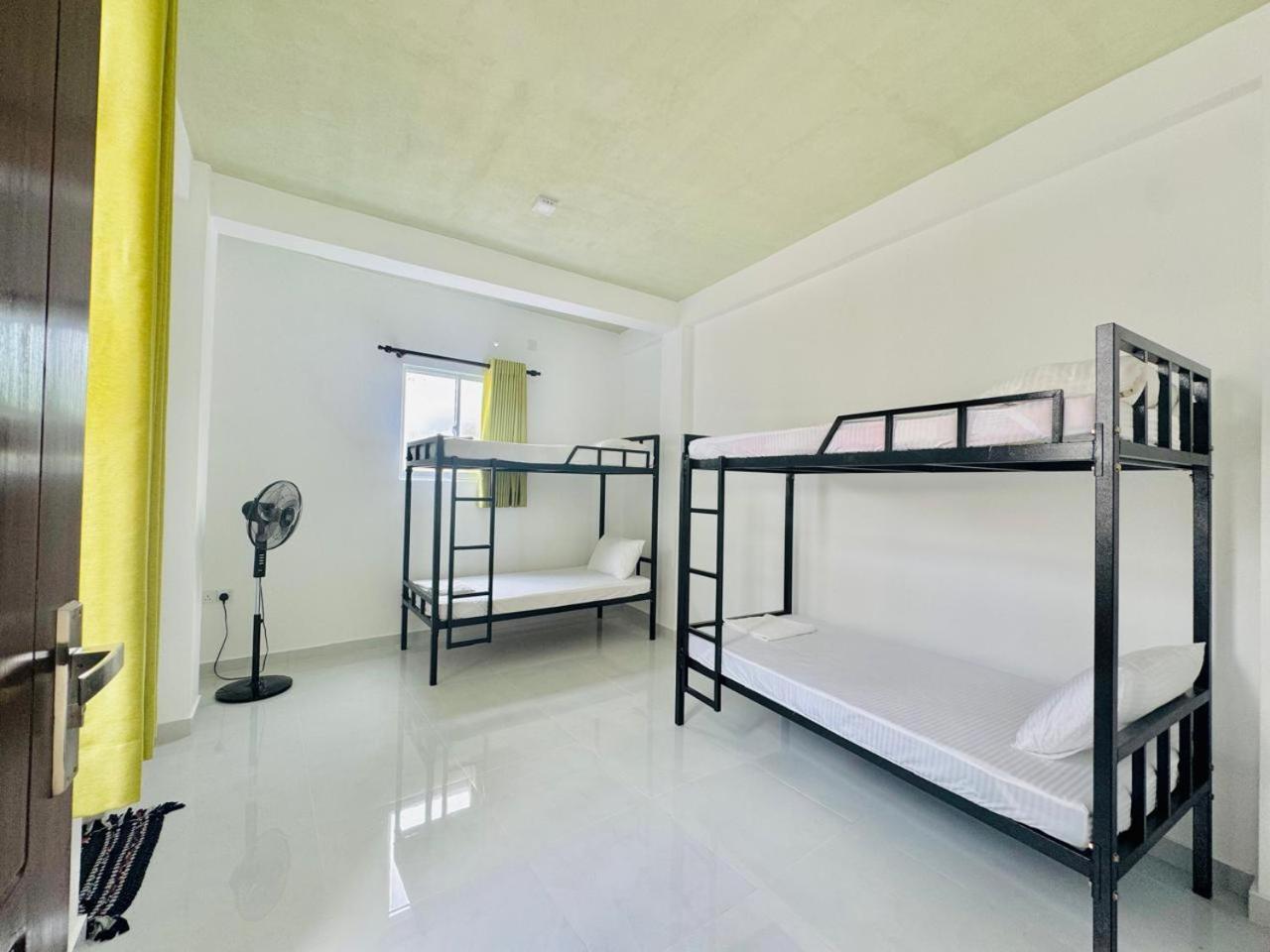 Sea Breeze Guest House ネゴンボ エクステリア 写真